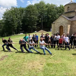 На Буковој Пољани свечано и свенародно прослављен Видовдан