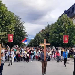 Свенародна литија одржана у Беранама (ВИДЕО)