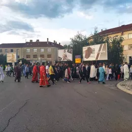 Никшићки љекари на челу молитвеног хода за спас Светиња