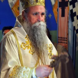 Митрополит Јоаникије богослужио у острошкој светињи