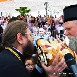 Новоизабрани Митрополит Јоаникије у Стањевићима