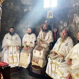 Владика Методије служио у Ђурђевим Ступовима