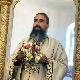 Владика Методије поручио вјерном народу, сабраном у Краљима: Да носимо бремена једни других