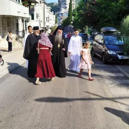 Изабрани Митрополит Јоаникије богослужио у Херцег Новом (видео)