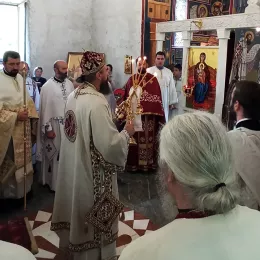 На Духовски понедељак новоизабрани Епископ Методије служио у манастиру Мајсторовина
