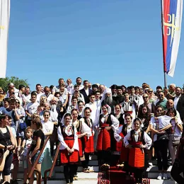 Патријарх Порфирије: Да Господ умудри немудре