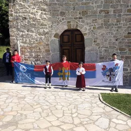 Дјеца са Косова и Метохије у манастиру Ђурђеви Ступови