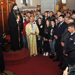 Вјерни народ са радошћу и љубављу дочекао новоизабране Митрополита Јоаникија и Епископа Методија