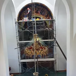 Фрескописање цркве Светог Николаја Жичког у Његњеву