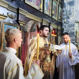 Литургија у Недјељу Свих Светих у цркви Светих апостола Петра и Павла у Бијелом Пољу