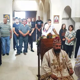 Епископ Методије освештао темеље храма у манастиру Сомина