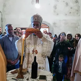 Епископ Методије богослужио у селу Азане