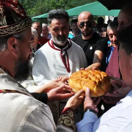 Литургију у Долима пивским служио Епископ Методије