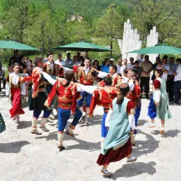 Литургију у Долима пивским служио Епископ Методије