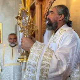 Епископ Методије на Духовски понедељак богослужио у селу Полица код Берана
