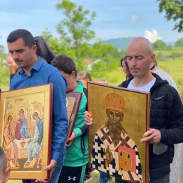 Епископ Методије на Духовски понедељак богослужио у селу Полица код Берана