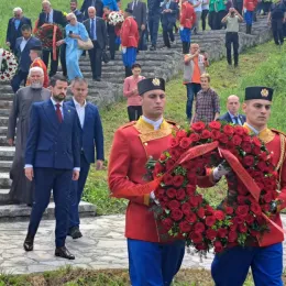 Молитвено сабрање у мученичким пивским Долима: Ово мјесто је наш Зид плача