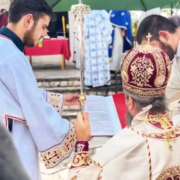 Молитвено сабрање у мученичким пивским Долима: Ово мјесто је наш Зид плача