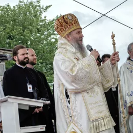 Патријарх Порфирије освештао спомен-капелу Светих српских новомученика у Маутхаузену