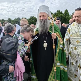 Патријарх Порфирије освештао спомен-капелу Светих српских новомученика у Маутхаузену