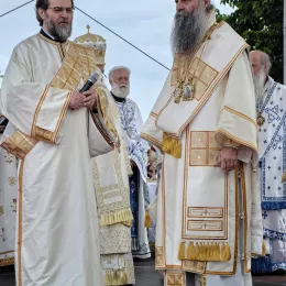 Патријарх Порфирије освештао спомен-капелу Светих српских новомученика у Маутхаузену