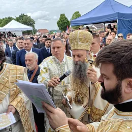 Патријарх Порфирије освештао спомен-капелу Светих српских новомученика у Маутхаузену