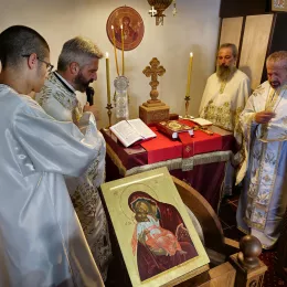 Епископ Методије служио Литургију на темељима храма Свих Светих, на Великом пијеску