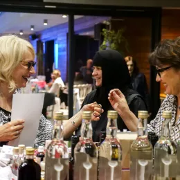 Донаторско вече