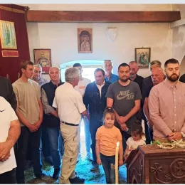 Тројчиндан у селу Кленак у Бањанима