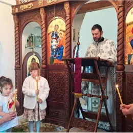 Тројчиндан у селу Кленак у Бањанима