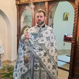 Тројчиндан у селу Кленак у Бањанима