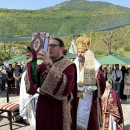Владика Пајсије у Долима пивским