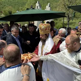 Владика Пајсије у Долима пивским