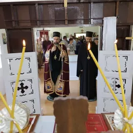 Света архијерејска Литургија у Бачком Добром Пољу