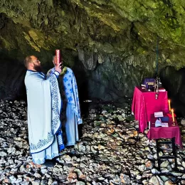 Служена Света литургија у Брезнима – мјесту страдања дијела Светих мученика пивских