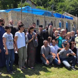 Празник Полагања ризе Пресвете Богородице прослављен у Кошутићима