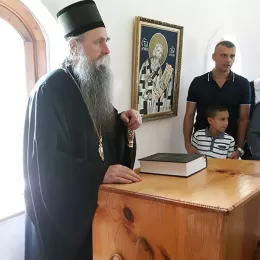 Епископ Јоаникије посјетио село Барице код Бијелог Поља