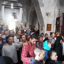 Литургија на празник Пресвете Богородице Тројеручице