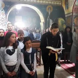 Литургија у манастиру Подмалинско