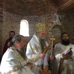 Литургија у Намастиру код Андријевице