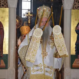 Митрополит Амфилохије: Не могу Брозови следбеници да богословствују и располажу Божјим храмовима