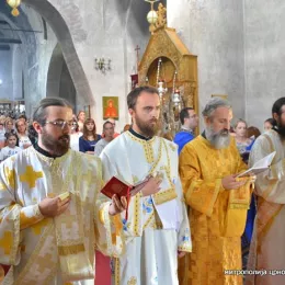 Митрополит Амфилохије: Не могу Брозови следбеници да богословствују и располажу Божјим храмовима