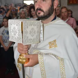 Митрополит Амфилохије: Не могу Брозови следбеници да богословствују и располажу Божјим храмовима