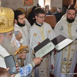 Митрополит Амфилохије: Не могу Брозови следбеници да богословствују и располажу Божјим храмовима