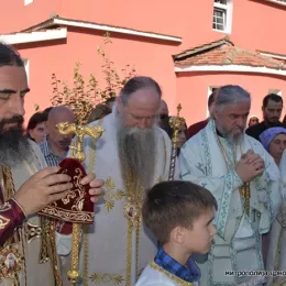 Седморица архијереја у манастиру Рибњак освештали цркву Светих апостола Петра и Павла