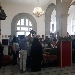 У Никшићу служено празнично бденије поред моштију Свете Февроније