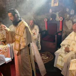 Тројеручица прослављена у манастиру Ђурђеви Ступови уз Икону Пресвете Богородице Побједитељне