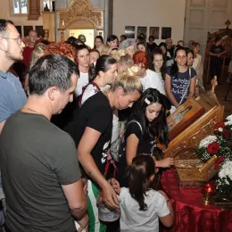 Честица Светог Нектарија Егинског у Никшићу