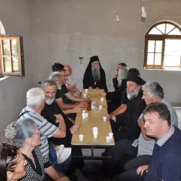 Владика Јоаникије освештао Црквено-омладински центар Светог Нектарија Егинског