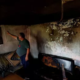 Епископ Јоаникије посјетио породицу Фемић, која је остала без крова над главом